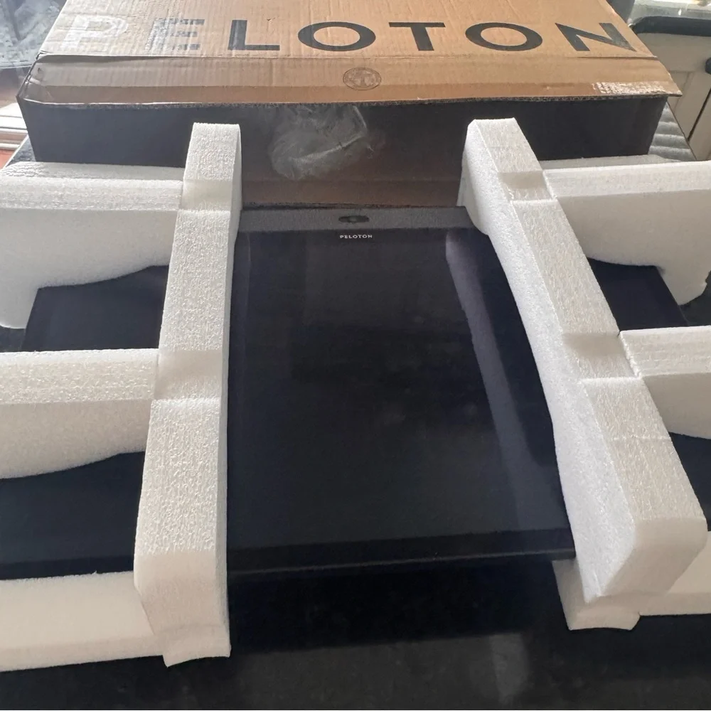 Peloton Bike+ Sleek Black Tablet PARTS ONLY touch screen no longer works.